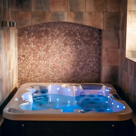 U Pekare - Jitravsky Dvorec Hotel *