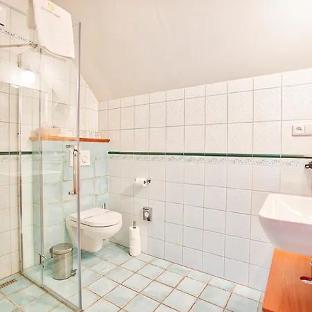 U Pekare - Jitravsky Dvorec Hotel